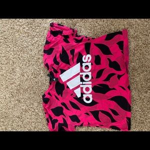 Cropped Adidas Tee